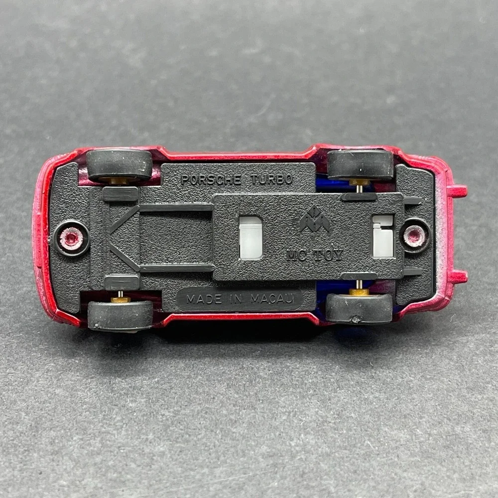 MC Toy Vehicle Pull Back Porsche Turbo‎ Car Red Diecast 1/64 Scale Loose